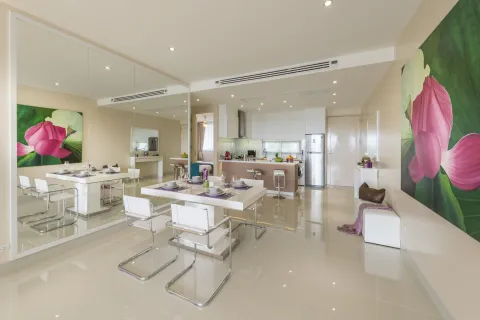 Condo in Phuket, Thailand, 2 bedrooms № 167862 - photo 2
