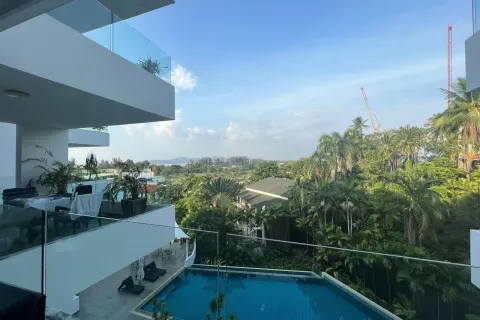 Condo in Phuket, Thailand, 2 bedrooms № 167862 - photo 13