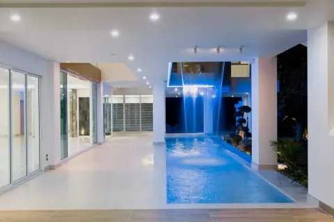 House in Hang Dong, Thailand 8 bedrooms № 167865 - photo 12