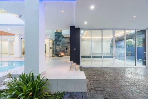 House in Hang Dong, Thailand 8 bedrooms № 167865 - photo 8