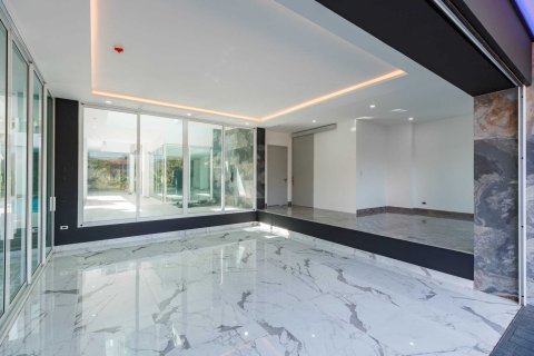 House in Hang Dong, Thailand 8 bedrooms № 167865 - photo 13