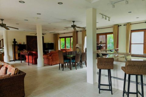 Villa in Ko Samui, Thailand 4 bedrooms № 162930 - photo 6
