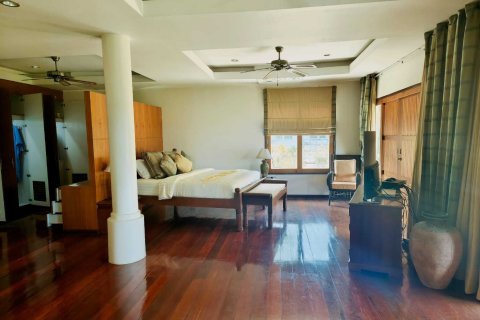 Villa in Ko Samui, Thailand 4 bedrooms № 162930 - photo 12