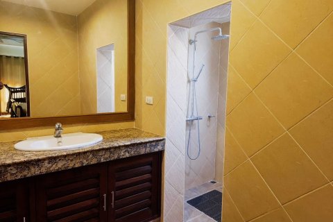 Villa in Ko Samui, Thailand 4 bedrooms № 162930 - photo 18