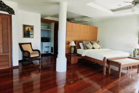 Villa in Ko Samui, Thailand 4 bedrooms № 162930 - photo 8