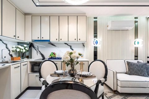 Condo in Pattaya, Thailand, 2 bedrooms  № 162927