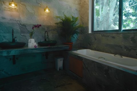 Villa in Koh Pha Ngan, Thailand 3 bedrooms № 165045 - photo 13