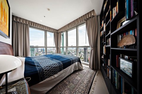 Condo in Khlong San, Bangkok, Thailand, 3 bedrooms  № 136663 - photo 18