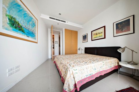 Condo in Khlong San, Bangkok, Thailand, 3 bedrooms  № 136663 - photo 12