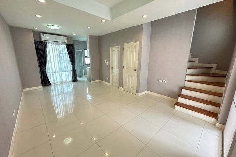 Townhouse à Phra Khanong, Bangkok, Thaïlande 3 chambres № 160613 - photo 11