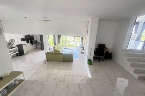 Villa in Ko Samui, Thailand 4 bedrooms № 160618 - photo 27