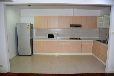 Condo in Watthana, Bangkok, Thailand, 2 bedrooms  № 160615 - photo 9