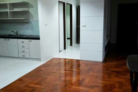 Condo in Watthana, Bangkok, Thailand, 2 bedrooms № 160616 - photo 4