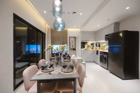 Condo in Bangkok, Thailand, 2 bedrooms  № 166609 - photo 5