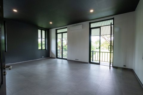 Villa in Chiang Mai, Thailand 5 bedrooms № 159994 - photo 17