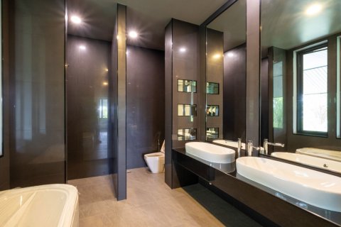 Villa in Chiang Mai, Thailand 5 bedrooms № 159994 - photo 19