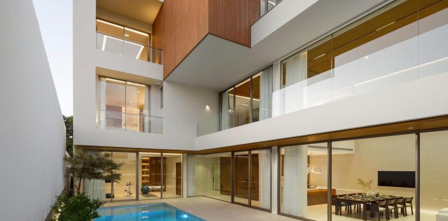 Вилла в Чиангмае, Таиланд с 5 спальнями № 159992