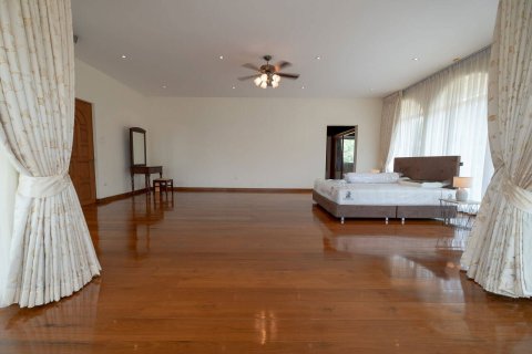 Maison à Chiang Mai, Thaïlande 5 chambres № 159991 - photo 14