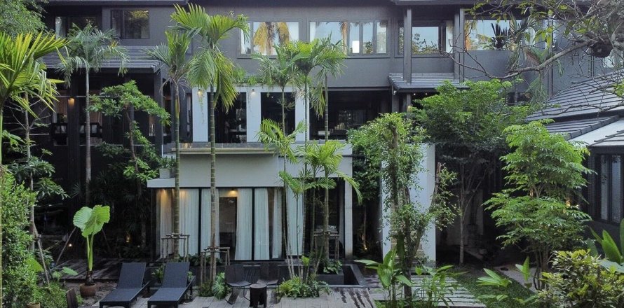 Villa in Chiang Mai, Thailand 7 bedrooms № 159988