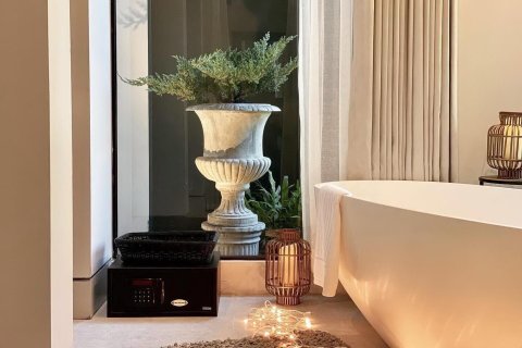 Villa in Chiang Mai, Thailand 7 bedrooms № 159988 - photo 15