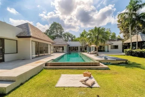 Casa de 5 dormitorios en Layan Beach, Tailandia № 233471 - foto 2