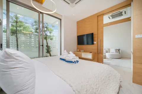 Casa de 3 dormitorios en Bang Tao, Tailandia № 233475 - foto 18