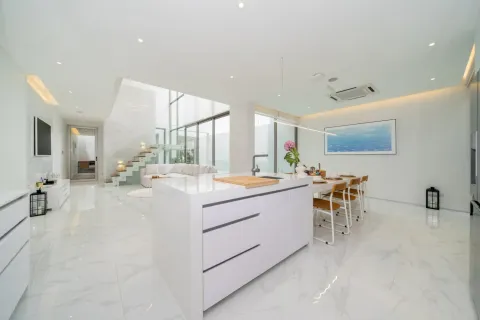 Casa de 3 dormitorios en Bang Tao, Tailandia № 233475 - foto 7