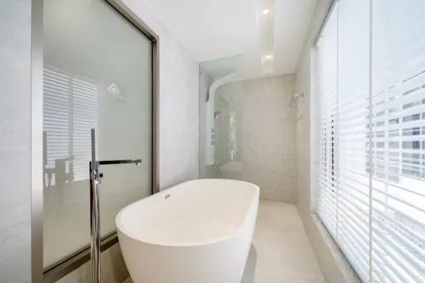 Casa de 3 dormitorios en Bang Tao, Tailandia № 233475 - foto 30