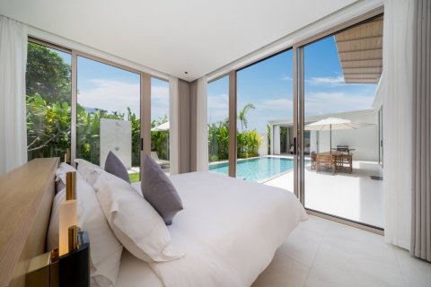 Casa de 4 dormitorios en Bang Tao, Tailandia № 233476 - foto 20