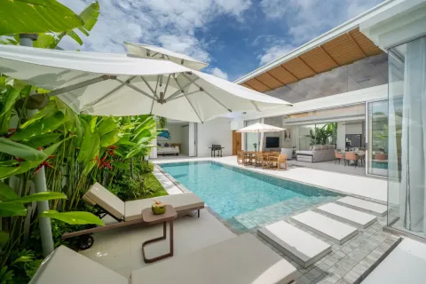 Casa de 4 dormitorios en Bang Tao, Tailandia № 233476 - foto 2