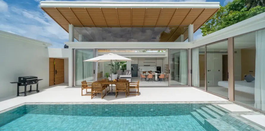 Casa de 4 dormitorios en Bang Tao, Tailandia № 233476