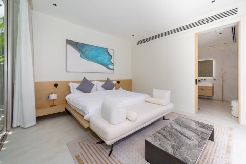 Casa de 4 dormitorios en Bang Tao, Tailandia № 233476 - foto 26