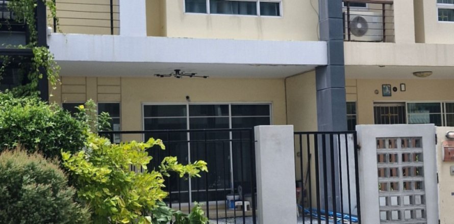 Townhouse in Chom Thong, Bangkok, Thailand 3 bedrooms № 161752