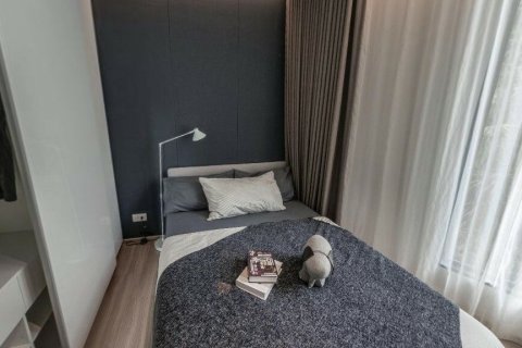 Condo in Phra Khanong, Bangkok, Thailand, 3 bedrooms  № 160935 - photo 3