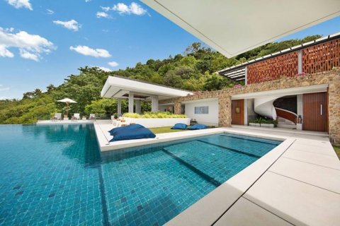 Villa in Surat Thani, Thailand 5 bedrooms № 116875 - photo 1