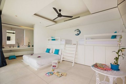 Villa in Surat Thani, Thailand 5 bedrooms № 116875 - photo 10
