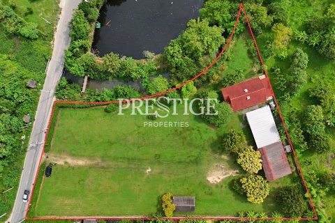 Land in Pattaya, Thailand 4800 sq.m. № 197955 - photo 2