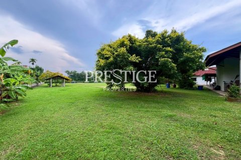 Land in Pattaya, Thailand 4800 sq.m. № 197955 - photo 7