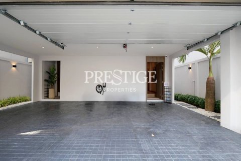 House in Pattaya, Thailand 4 bedrooms № 197950 - photo 29