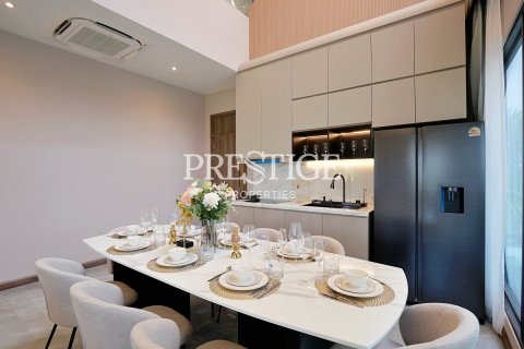 House in Pattaya, Thailand 4 bedrooms № 197950 - photo 6