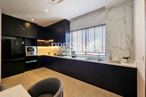 House in Pattaya, Thailand 4 bedrooms № 197950 - photo 9