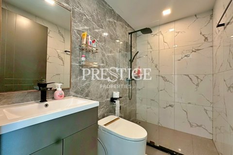 Condo in Pattaya, Thailand, 2 bedrooms № 197953 - photo 15