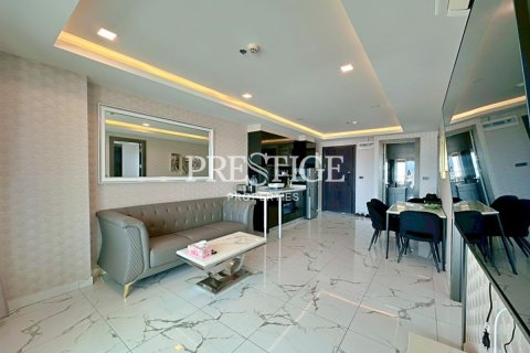 Condo in Pattaya, Thailand, 2 bedrooms № 197953 - photo 2
