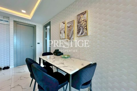 Condo in Pattaya, Thailand, 2 bedrooms № 197953 - photo 8