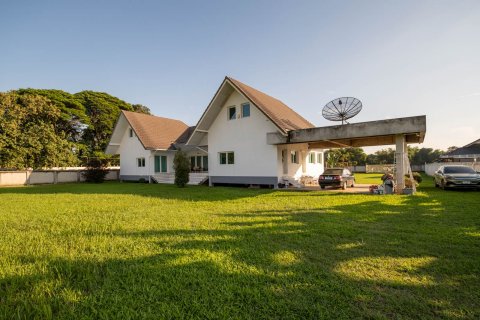 House in Chiang Mai, Thailand 2 bedrooms № 121909 - photo 1