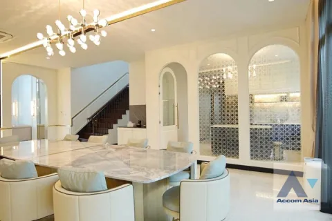 Haus in Lat Krabang, Bangkok, Thailand 5 Schlafzimmer № 215470 - Foto 6