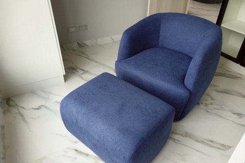 Condo in Khlong Toei, Bangkok, Thailand, 2 bedrooms  № 161167 - photo 17