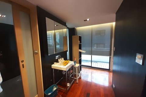 Condo in Watthana, Bangkok, Thailand, 3 bedrooms  № 161163 - photo 5