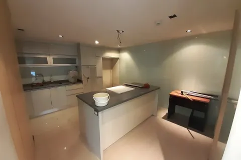 Condo in Watthana, Bangkok, Thailand, 3 bedrooms  № 161163 - photo 4