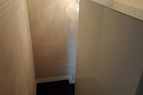 Condo in Watthana, Bangkok, Thailand, 3 bedrooms  № 161163 - photo 8